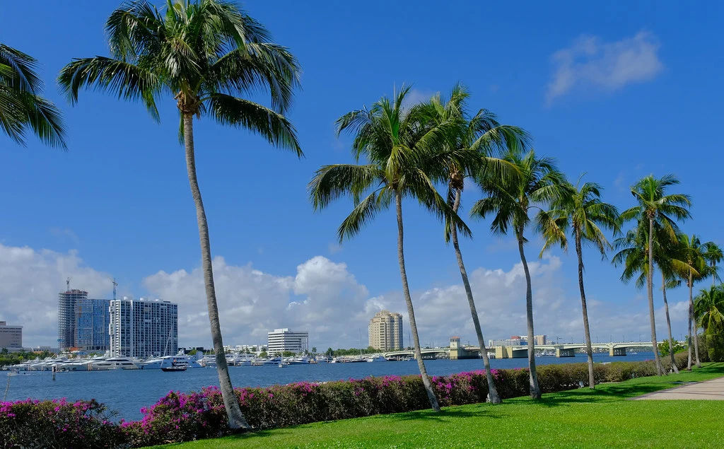 Top 15 Luxury Travel Destinations in USA for 2025