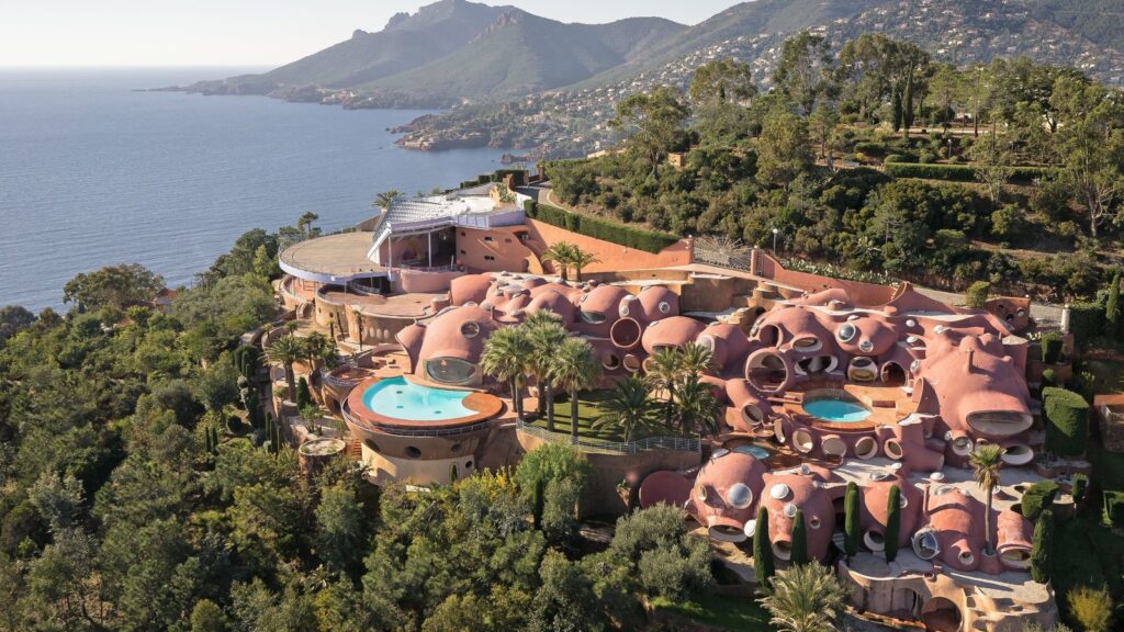 Les Palais Bulles (The Bubble Palace) – Cannes, France
